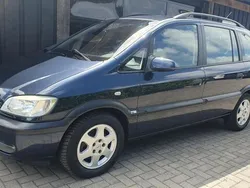 Blauw Gebruikt 2002 Opel Zafira Elegance MPV | € 995 (Goede deal)