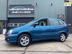 Blauw Gebruikt 2002 Nissan Almera Tino MPV | € 1.599 (Eerlijke prijs)
