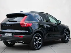 Zwart Gebruikt 2018 Volvo XC40 R-Design SUV | € 25.900 (Eerlijke prijs)