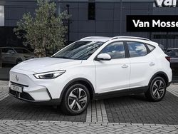 Wit Gebruikt 2022 MG ZS Luxury Sedan | € 25.995 (Eerlijke prijs)