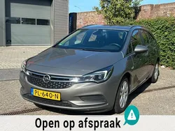 Grijs Gebruikt 2017 Opel Astra Business Stationwagen | € 8.750 (Goede deal)