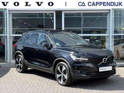 Zwart, metallic lak Gebruikt 2022 Volvo XC40 R-Design SUV | € 35.754 (Duur)