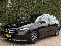 Zwart Gebruikt 2019 Mercedes B180 MPV | € 23.890 (Eerlijke prijs)