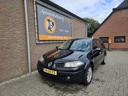Zwart, metallic lak Gebruikt 2008 Renault Mégane GrandTour Stationwagen | € 699 (Super prijs)