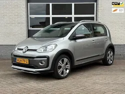 Grijs Gebruikt 2017 VW cross up! Hatchback | € 9.500 (Goede deal)