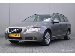 Grijs Gebruikt 2011 Volvo V70 Momentum Stationwagen | € 12.949
