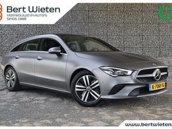 Grijs Gebruikt 2021 Mercedes CLA180 Luxury Sedan | € 28.290 (Iets duurder)
