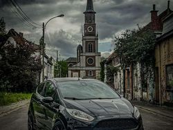 Zwart Gebruikt 2016 Ford Fiesta Hatchback | € 9.999 (Eerlijke prijs)