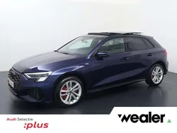 Blauw Gebruikt 2024 Audi A3 Sportback e-tron Competition Sedan | € 46.940 (Duur)