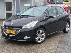 Zwart Gebruikt 2013 Peugeot 208 Allure Hatchback | € 3.350 (Goede deal)