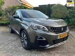 Grijs Gebruikt 2018 Peugeot 3008 Premium SUV | € 13.245 (Iets duurder)