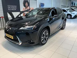 Zwart Gebruikt 2023 Lexus UX Business Edition SUV | € 38.950 (Iets duurder)