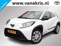 Wit Gebruikt 2025 Toyota Aygo X Play SUV | € 19.600