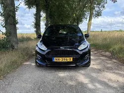 Zwart Gebruikt 2017 Ford Fiesta ST-Line Hatchback | € 7.500 (Eerlijke prijs)