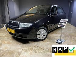 Zwart Gebruikt 2004 Skoda Fabia Hatchback | € 1.450 (Eerlijke prijs)