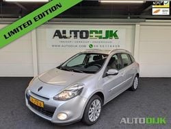 Grijs (metallic) Gebruikt 2009 Renault Clio GrandTour Business Stationwagen | € 3.250 (Eerlijke prijs)