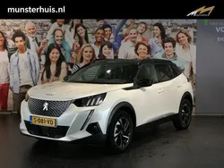 Wit Gebruikt 2022 Peugeot e-2008 GT SUV | € 20.900 (Goede deal)