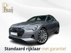 Grijs Gebruikt 2021 Audi e-tron Advanced SUV | € 39.450 (Iets duurder)