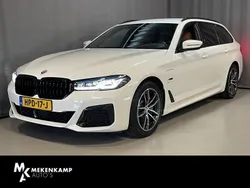 Wit Gebruikt 2022 BMW 530 Executive Stationwagen | € 42.950 (Eerlijke prijs)