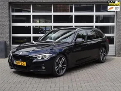Zwart Gebruikt 2018 BMW 330 Executive Stationwagen | € 23.750 (Super prijs)