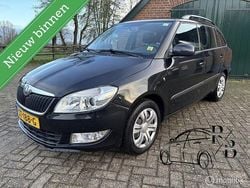 Zwart (metallic) Gebruikt 2012 Skoda Fabia Active Stationwagen | € 2.299 (Super prijs)