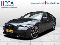 Zwart Gebruikt 2021 BMW 530 Executive Sedan | € 41.940 (Eerlijke prijs)