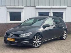 Zwart Gebruikt 2017 VW Golf VII Highline Hatchback | € 11.999 (Super prijs)