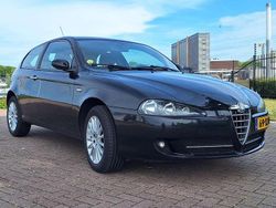 Zwart Gebruikt 2007 Alfa Romeo 147 Business Hatchback | € 1.950 (Eerlijke prijs)