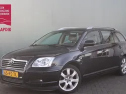 Zwart Gebruikt 2005 Toyota Avensis Executive Stationwagen | € 2.644 (Eerlijke prijs)