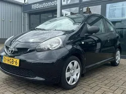 Zwart Gebruikt 2008 Toyota Aygo Hatchback | € 2.745 (Eerlijke prijs)