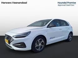 Wit Gebruikt 2023 Hyundai i30 Comfort Hatchback | € 19.435