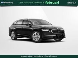 Zwart, metallic lak Gebruikt 2024 Skoda Octavia Business Line Stationwagen | € 43.180 (Eerlijke prijs)