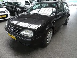 Zwart Gebruikt 2001 VW Golf IV Trendline Hatchback | € 995 (Goede deal)
