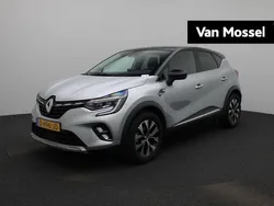Twotone gris highland / noir (licht grijs) Gebruikt 2024 Renault Captur Techno SUV | € 24.440 (Eerlijke prijs)