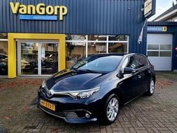 Grijs Gebruikt 2015 Toyota Auris Hatchback | € 13.995 (Eerlijke prijs)