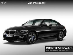 Zwart Gebruikt 2021 BMW 330 Comfort Edition Sedan | € 39.900 (Eerlijke prijs)