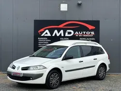 Wit Gebruikt 2009 Renault Mégane Business Van | € 2.999