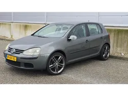 Groen Gebruikt 2004 VW Golf IV Comfortline Hatchback | € 1.499 (Eerlijke prijs)