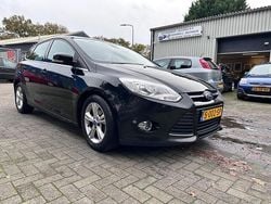 Zwart Gebruikt 2013 Ford Focus Titanium Hatchback | € 1.650 (Super prijs)