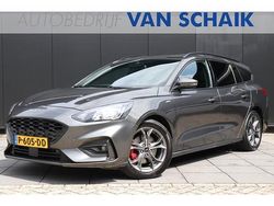 Grijs Gebruikt 2022 Ford Focus ST-Line X Stationwagen | € 17.950 (Eerlijke prijs)