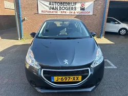 Grijs Gebruikt 2014 Peugeot 208 Access Hatchback | € 5.450 (Eerlijke prijs)
