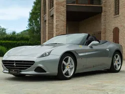 Grijsgrigio titanio metallizzato Gebruikt 2014 Ferrari California Cabriolet | € 144.000