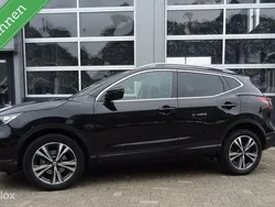 Zwart Gebruikt 2019 Nissan Qashqai N-Connecta SUV | € 17.950 (Eerlijke prijs)