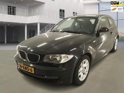 Zwart Gebruikt 2010 BMW 116 Hatchback | € 4.950 (Eerlijke prijs)
