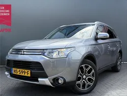 Grijs Gebruikt 2015 Mitsubishi Outlander Edition SUV | € 13.899 (Eerlijke prijs)