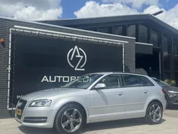 Grijs, metallic lak Gebruikt 2012 Audi A3 Sportback Attraction Hatchback | € 4.950 (Eerlijke prijs)
