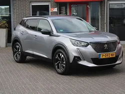 Grijs Gebruikt 2022 Peugeot 2008 Allure SUV | € 18.950 (Goede deal)