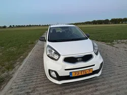 Wit Gebruikt 2012 Kia Picanto Hatchback | € 2.000 (Eerlijke prijs)