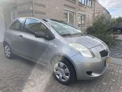 Grijs Gebruikt 2006 Toyota Yaris Verso MPV | € 2.200 (Iets duurder)
