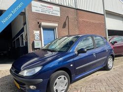 Blauw Gebruikt 2000 Peugeot 206 Hatchback | € 949 (Eerlijke prijs)